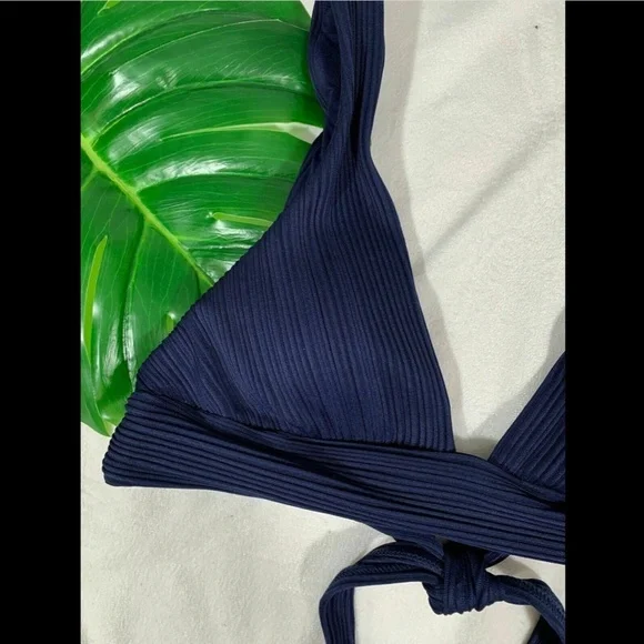 NEW $108 Robin Piccone Lily V-Neck Bikini‎ Top in Navy Blue [SZ Small ]